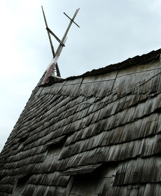 [تصویر:  2011-5-3-Bamboo-Church-by-Eugenius-Pradipto-03.jpg]